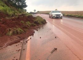 Dezenas de rodovias são bloqueadas por conta das chuvas no Paraná