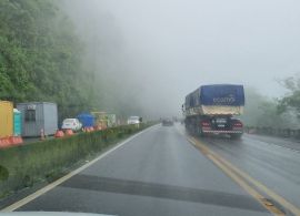 PRF restringe tráfego de veículos de carga em rodovias de pista simples no final do ano