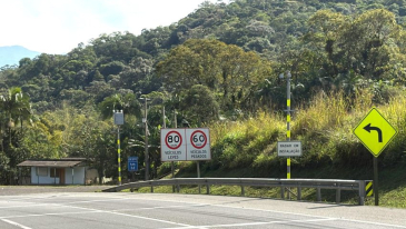 BR-376 tem bloqueios para aferi&ccedil;&atilde;o de radares em Guaratuba