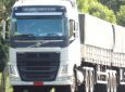 Agência EFE - Paraguai revoga decisão que permitia entrada de caminhões bitrem brasileiros