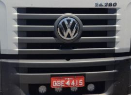 BEM PARANÁ - PRF prende caminhoneiro que adulterou placa com esparadrapo na Grande Curitiba