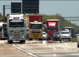 Demanda por transporte de carga volta a crescer em junho