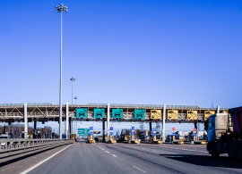 ESTADÃO - Tráfego de caminhões cresce 5,3% em rodovias com pedágio