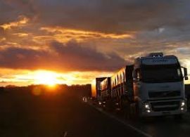 BAND NEWS - Possível paralisação dos caminhoneiros preocupa setor de transporte de cargas no Paraná