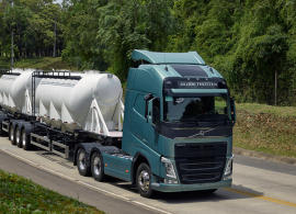 CBN - Volvo FH 540cv foi o caminhão mais vendido do Brasil