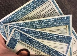 G1 - CNH, cadeirinha, farol: veja mudanças na lei de trânsito que começam a valer nesta segunda