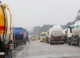 GP - Alta do diesel e aprovação do DT-e dividem caminhoneiros sobre greve