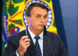 TERRA - Presidente Bolsonaro quer usar dividendos para segurar combustíveis