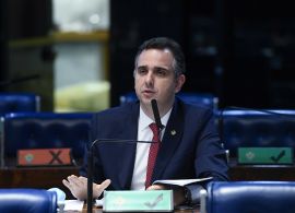 Presidente do Senado Federal participa de evento em Curitiba