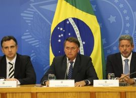 Combustível: presidente propõe ressarcir estados em troca de ICMS zero