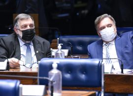 Bancada do Paraná se divide na votação sobre o teto do ICMS