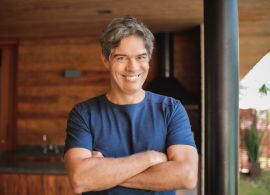 Brasil encara cenário de retomada na economia, segundo Ricardo Amorin