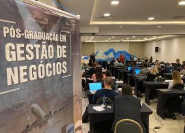 Formatura: Especialização em Gestão de Negócios, turma Curitiba