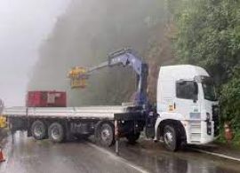 BR-277 continua com desvio até nova análise na encosta