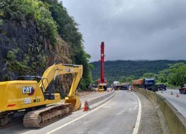 BR-277 terá restrição de tráfego de caminhões aos finais de semana no Litoral