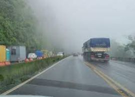 BR-277 não registra congestionamento e BR-376 tem trânsito intenso no sentido litoral neste domingo