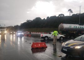 Chuva forte provoca bloqueio da BR-277 por quase uma hora no sentido Litoral do Paraná