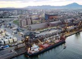 PF investiga vazamento de nafta no Porto de Paranaguá