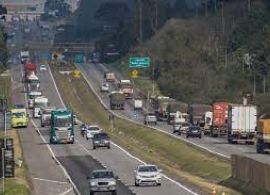 Ministério dos Transportes define data para volta dos pedágios nas rodovias do Paraná
