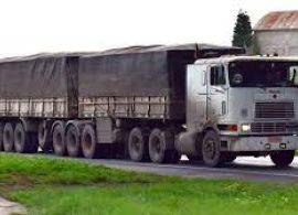 Transporte rodoviário de cargas impulsiona crescimento do setor de serviços, diz CNS