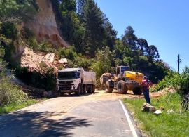 Veja rodovias do Paraná com bloqueios nesta segunda-feira (6)