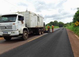 Rodovia entre Missal e São Miguel do Iguaçu recebe melhorias no pavimento