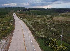 Durabilidade e economia: Paraná está renovando 340 km de rodovias com pistas de concreto