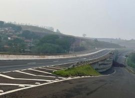 PR-445 está interditada em Irerê após danos causados pela chuva em viaduto
