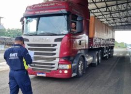 DNIT esclarece sobre transbordo de carga excedente