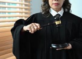 Artigo: TST aprova 21 teses vinculantes