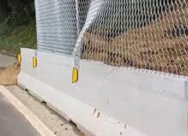 Com chuva forte, acostamento na BR-277 segue com interdição preventiva no Litoral do Paraná