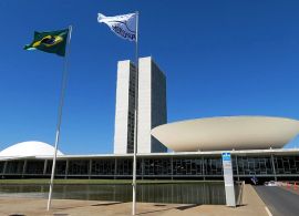 CNT intensifica atenção à regulamentação da reforma tributária em defesa do setor transportador