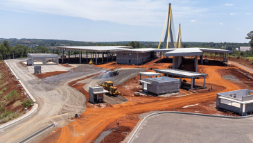 Obras da Perimetral Leste de Foz do Iguaçu avançam e chegam a 75% de execução