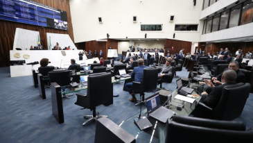 Projeto que reduz IPVA é aprovado em primeira votação