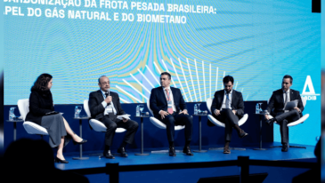 Biometano é alternativa inteligente para descarbonizar transporte, afirma presidente do Sistema Transporte