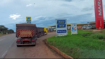 Estabelecimentos que apoiam motoristas ganham selo “Amigo do Caminhoneiro” aprovado pela Câmara