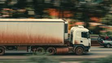 Suspens&atilde;o do CNPJ de empresas que comercializam cargas roubadas &eacute; aprovada no PL Antifac&ccedil;&atilde;o com apoio da CNT