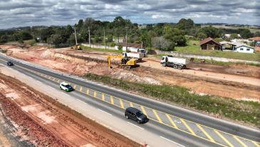 Duplica&ccedil;&atilde;o da BR-277 em Palmeira e Irati segue avan&ccedil;ando nos servi&ccedil;os de terraplenagem