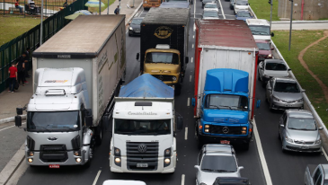 Biometano pode acelerar descarboniza&ccedil;&atilde;o do transporte pesado, aponta estudo da CNT