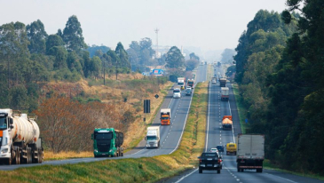 Lei que garante o frete m&iacute;nimo no transporte de cargas &eacute; sancionada