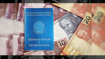 Desemprego cai para 5,3%, o menor para o trimestre terminado em julho