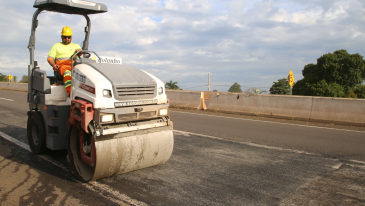 Antecipando a temporada de ver&atilde;o, rodovias do Paran&aacute; recebem obras de recupera&ccedil;&atilde;o do pavimento